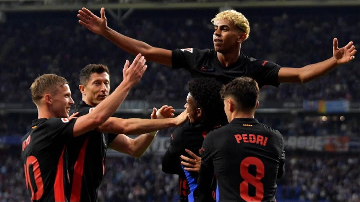 Todos los vídeos de la celebración de los jugadores del Barça tras la conquista de LaLiga