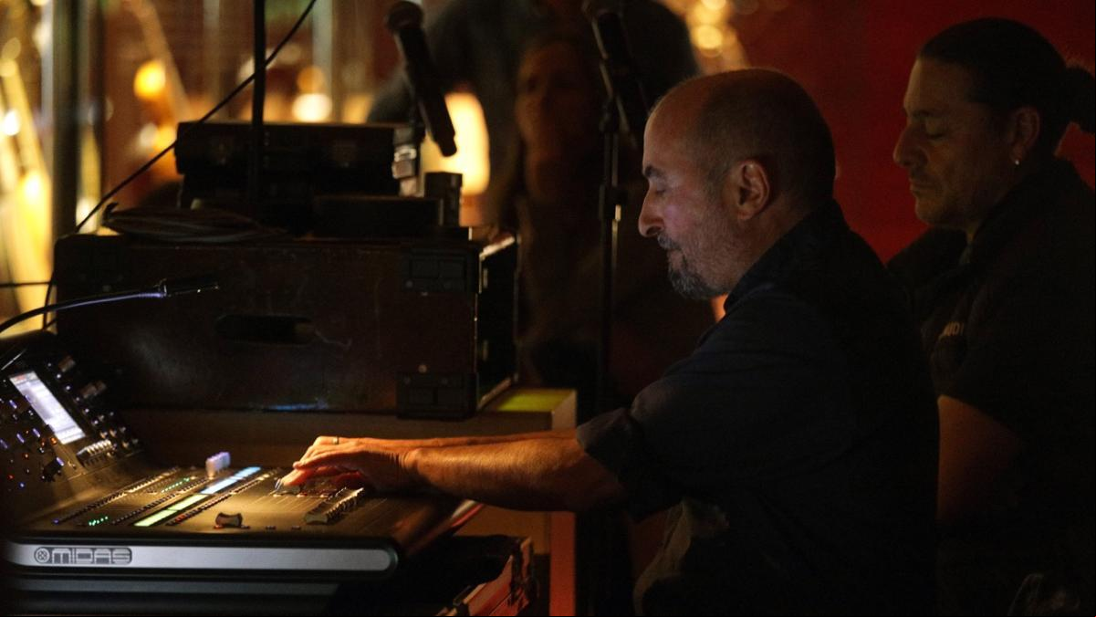 Calma y abismo de Costa Monteiro, en su búsqueda de músicas ocultas (★★★★✩)