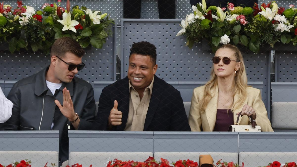 Ronaldo vende el Real Valladolid a un grupo norteamericano tras el descenso a segunda Ronaldo vende el Real Valladolid a un grupo norteamericano tras el descenso a segunda