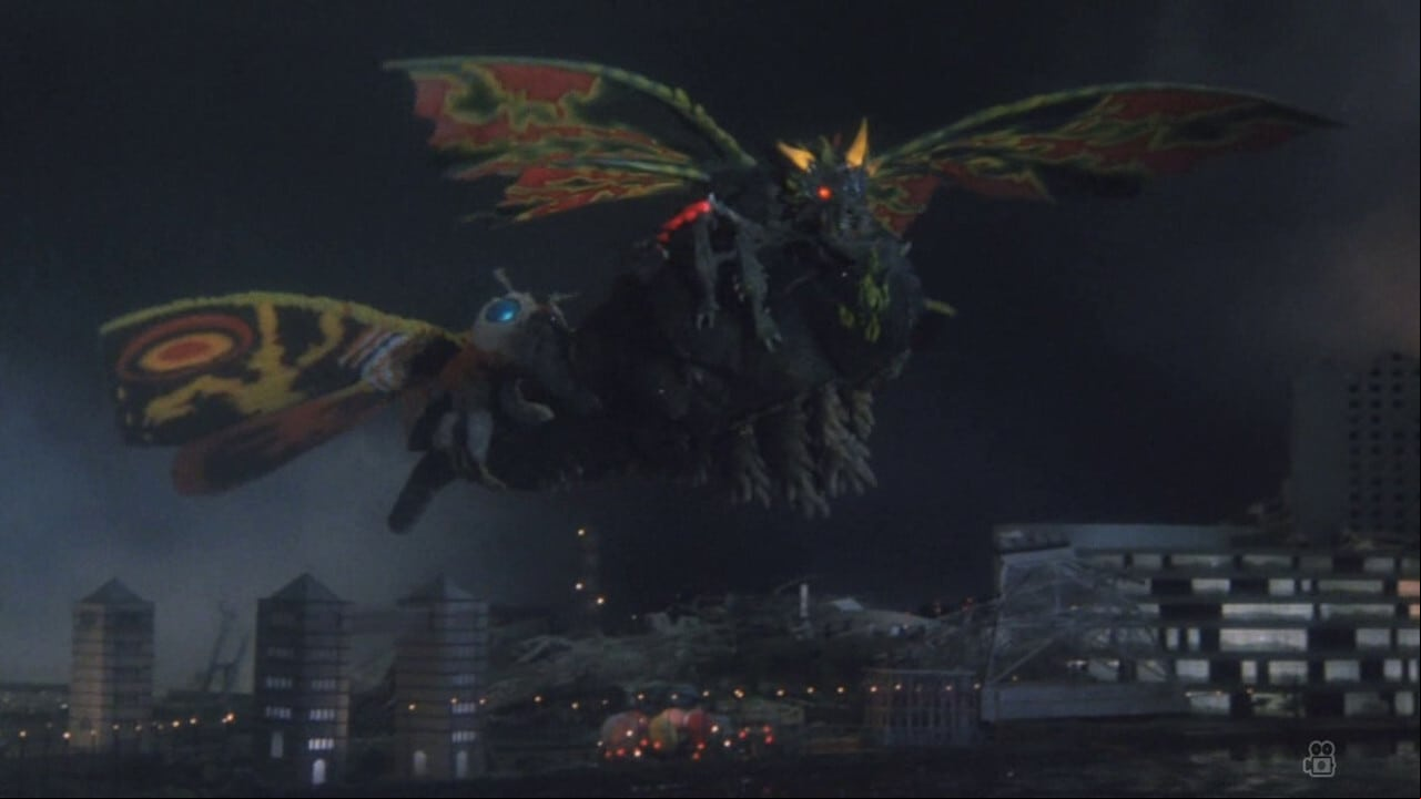 Godzilla contra Mothra