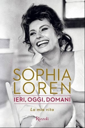 Sophia. Ayer, hoy, mañana Sophia. Ayer, hoy, mañana
