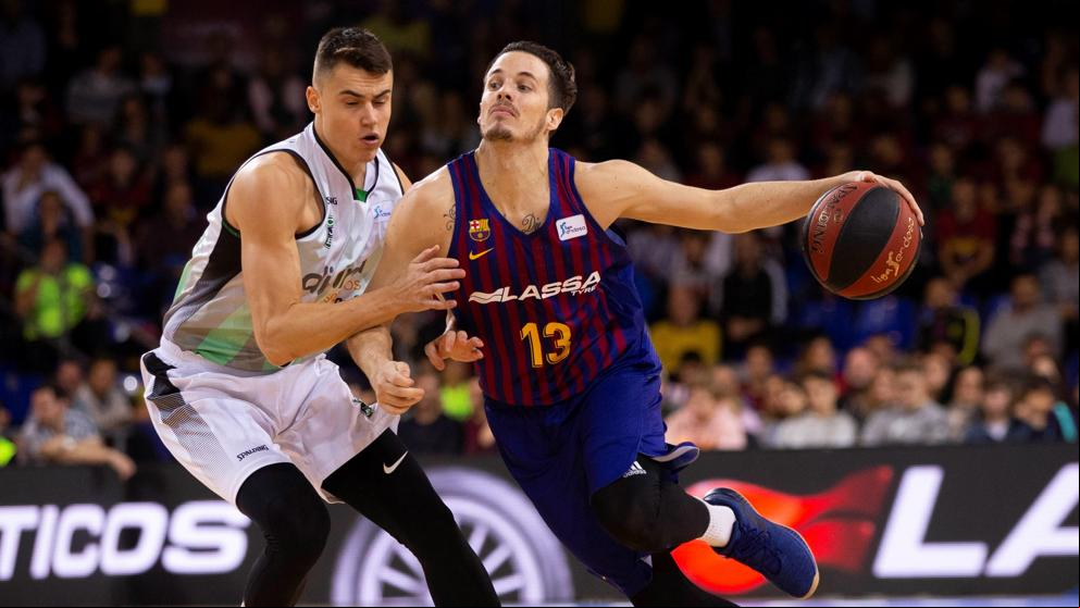 Kevin Pangos decide el derbi contra la Penya