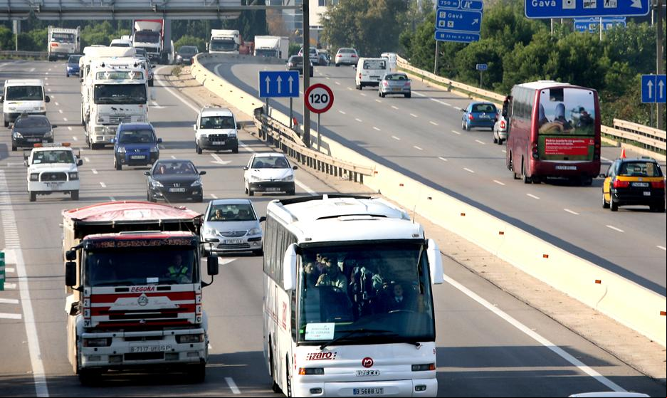 Primera condena en España por el cártel de los camiones