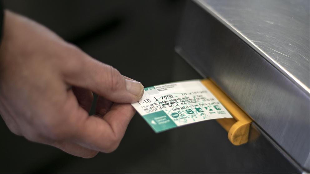Novedades en los precios para 2019: se congela el transporte público y suben los peajes
