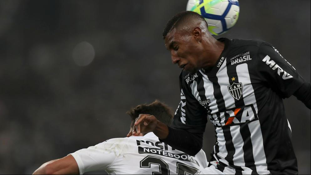 El Barcelona anuncia el fichaje del brasileño Emerson