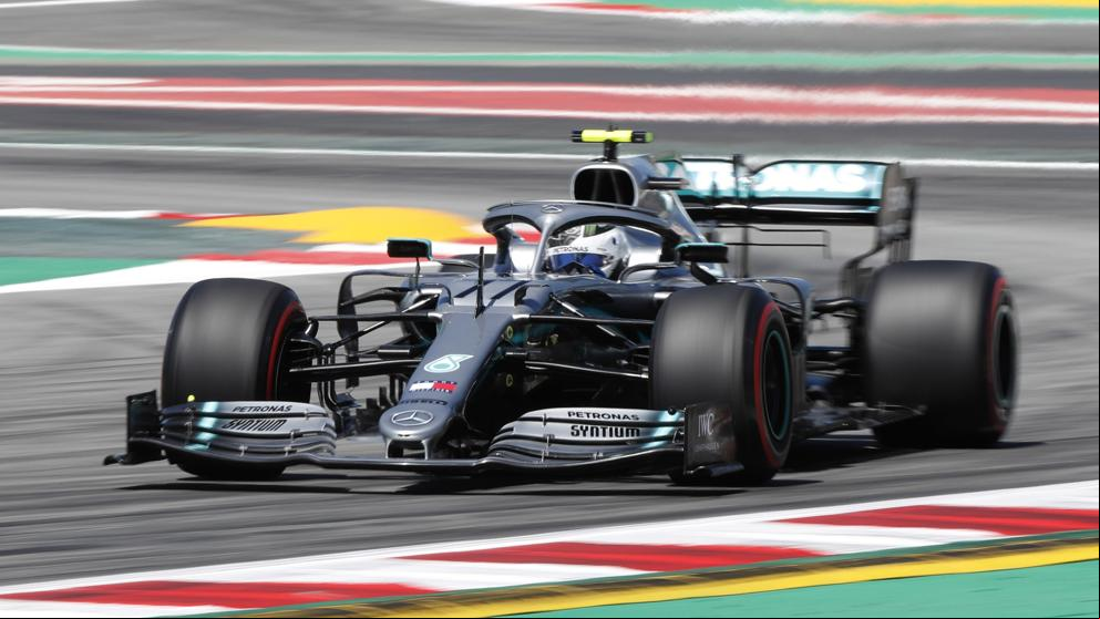 Bottas empieza mandando en Barcelona
