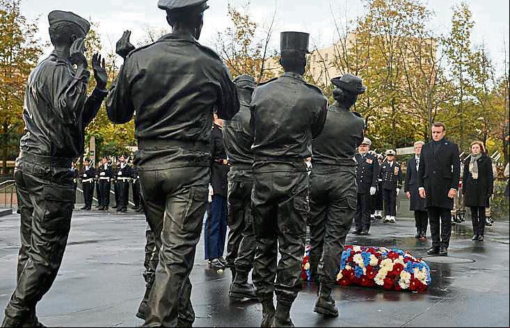 Homenaje francés a sus soldados que caen fuera del país