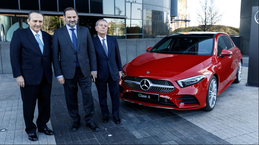 El Mercedes Clase A recibe el premio Coche del Año de los Lectores 2019 de La Vanguardia y Prensa Ibérica
