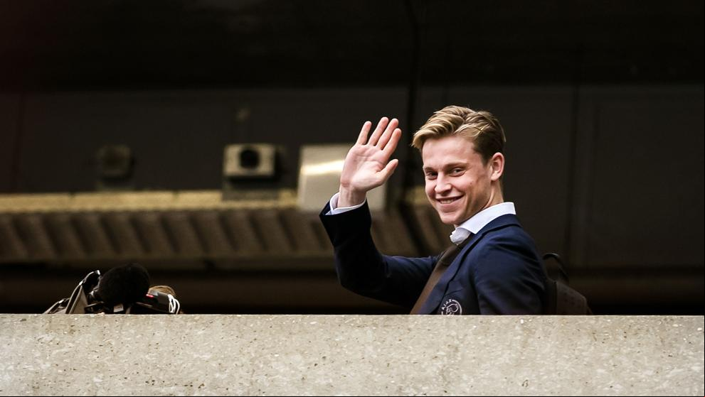 De Jong: “Voy al Barça con entusiasmo y sin prisas”
