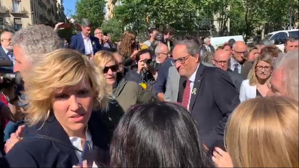 El independentismo aparca la campaña para arropar a Torra