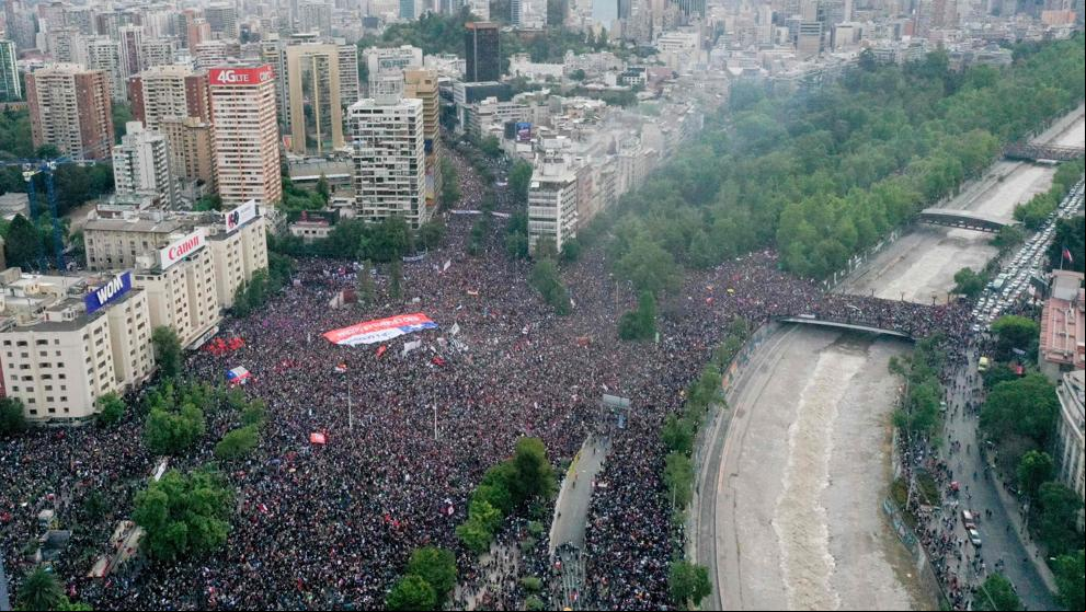 Un millón de personas marchan en Chile contra Piñera y la desigualdad social