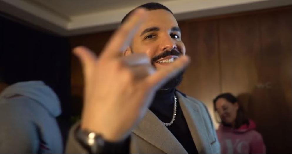 La irónica respuesta de Drake a los jóvenes que le abuchearon en un concierto