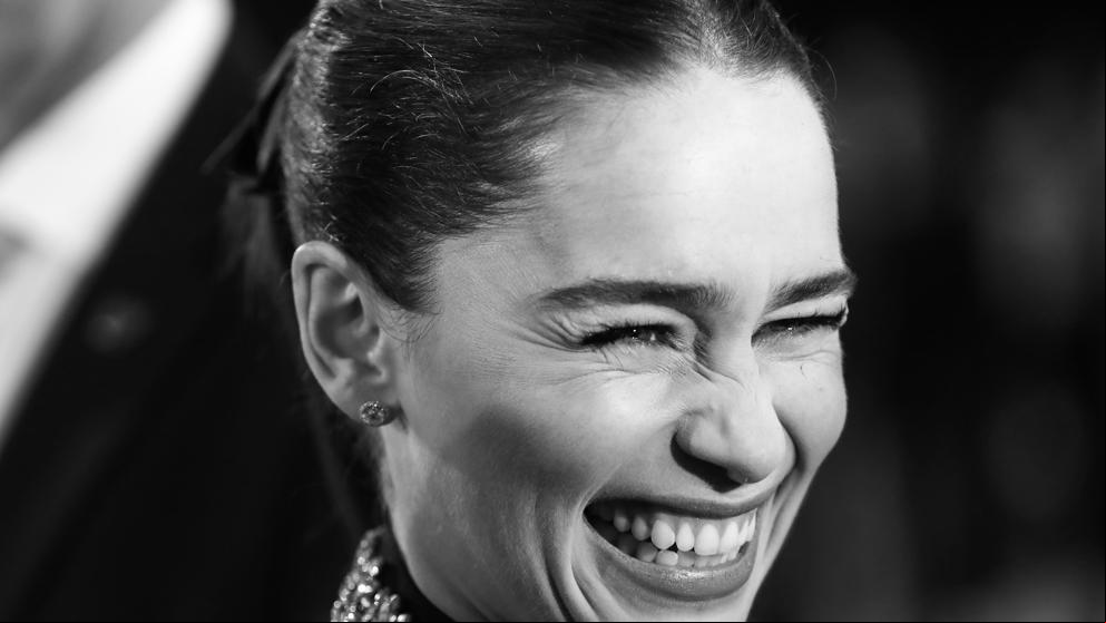 Emilia Clarke denuncia presiones a la hora de grabar algunas de las escenas desnuda