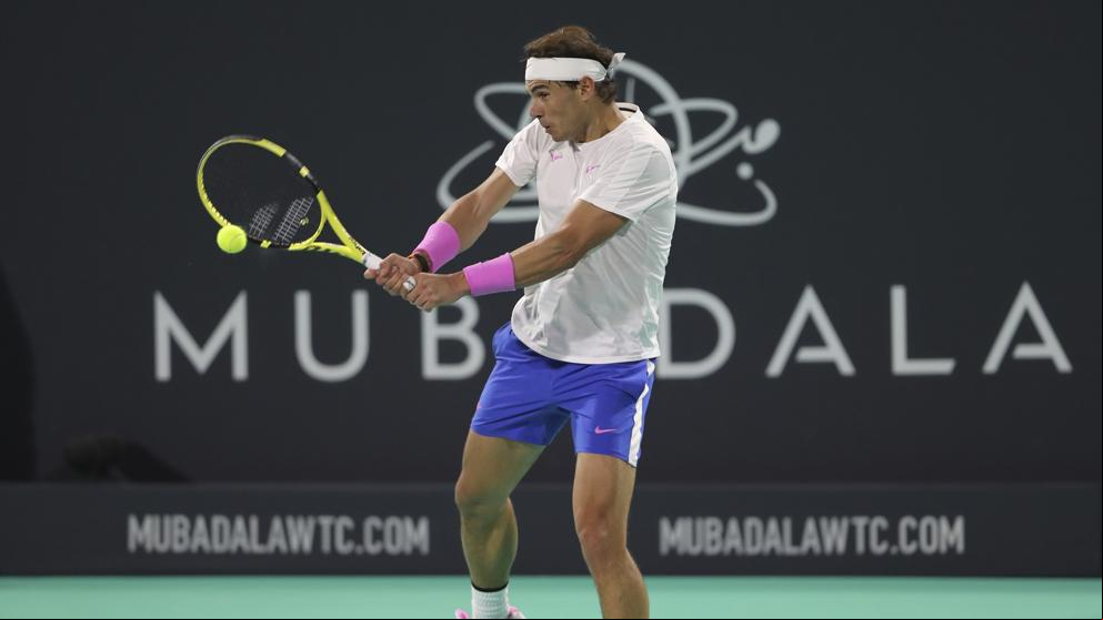 Horario y donde ver el Nadal - Tsitsipas de la final de Abu Dabi