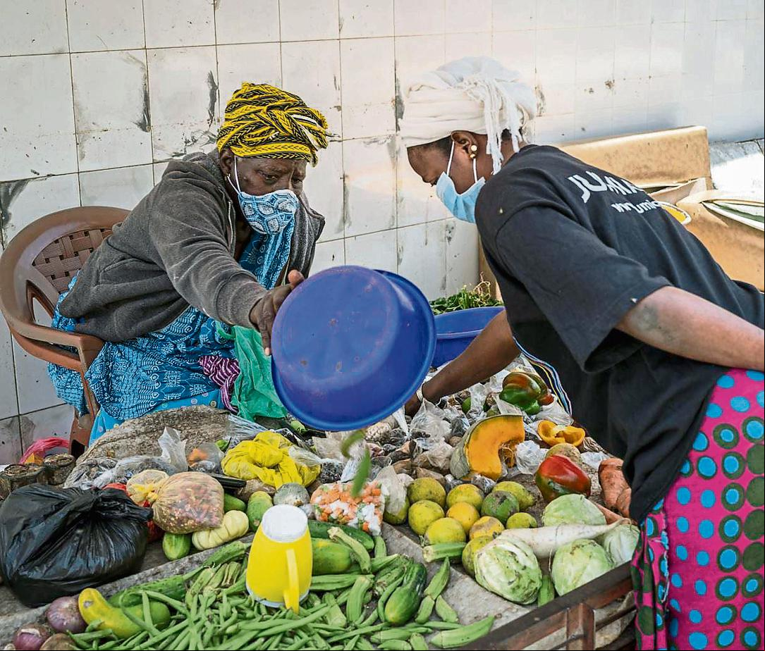 África rechaza el alarmismo de la OMS, que prevé 10 millones de casos de coronavirus