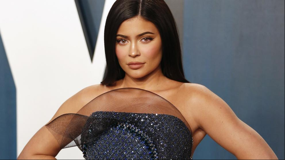 Kylie Jenner y el vestido con el que no ha podido ni sentarse en los Oscar
