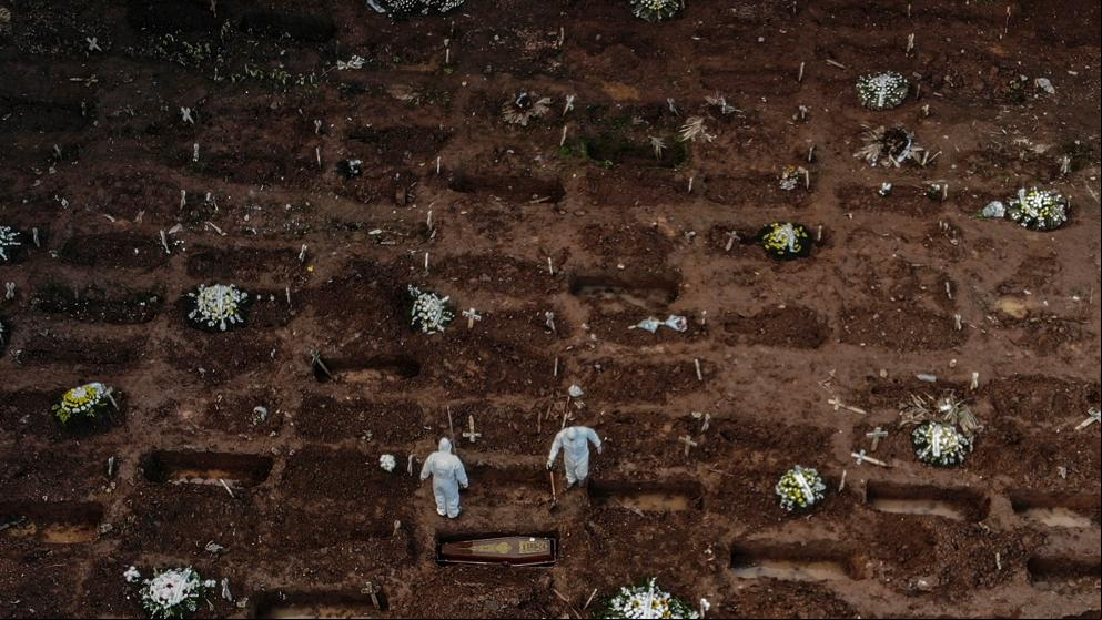 Río de Janeiro amplia su cementerio para las víctimas del coronavirus