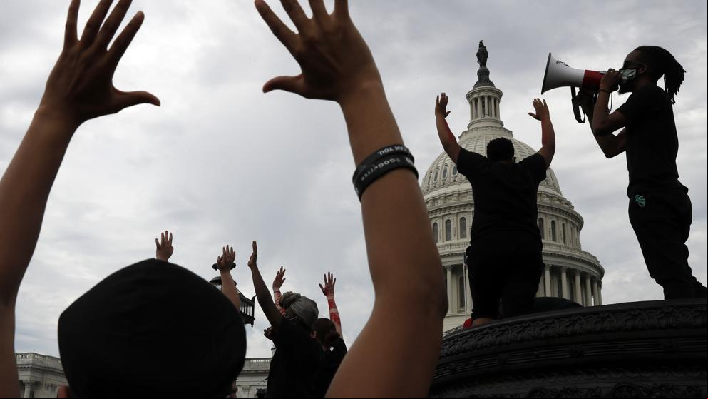 La hora de la desobediencia civil