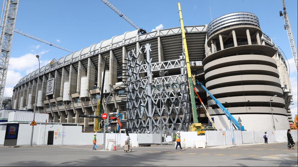 El Camp Nou y el Santiago Bernabeu, dos estadios a dos velocidades