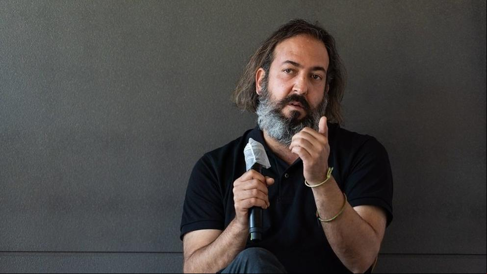 Andreu Gomila recibe el premio Gabriel Ferrater