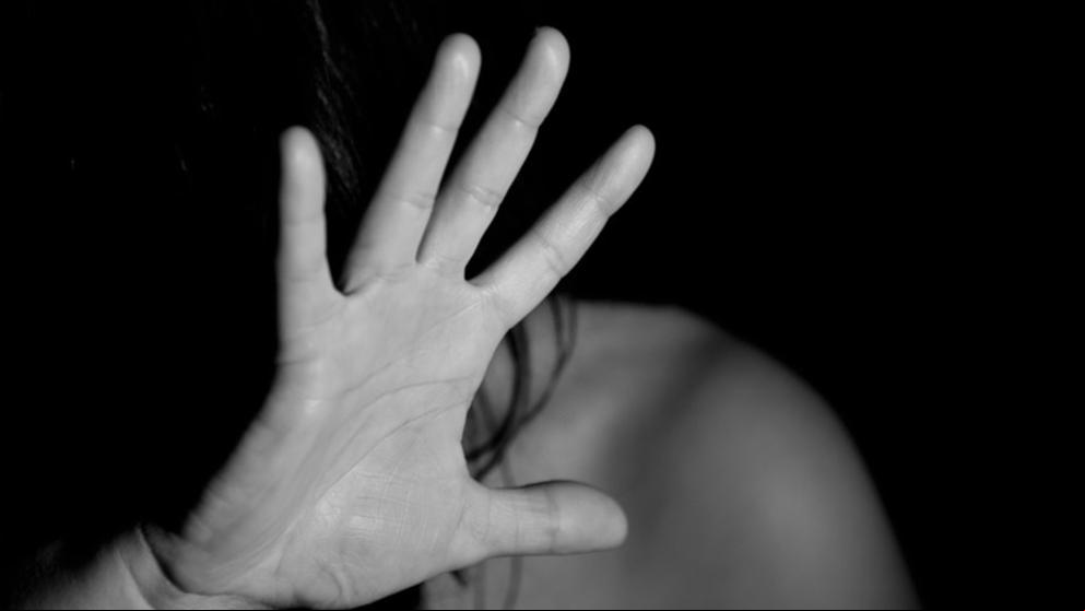 Detenido tras golpear a su expareja delante de su hijo en Valdemoro