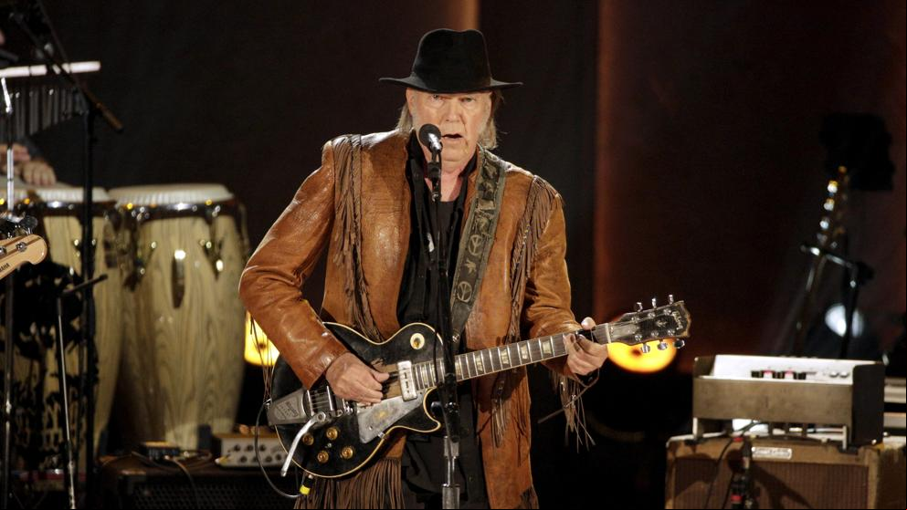 Neil Young denuncia a la campaña de Trump por utilizar sus canciones