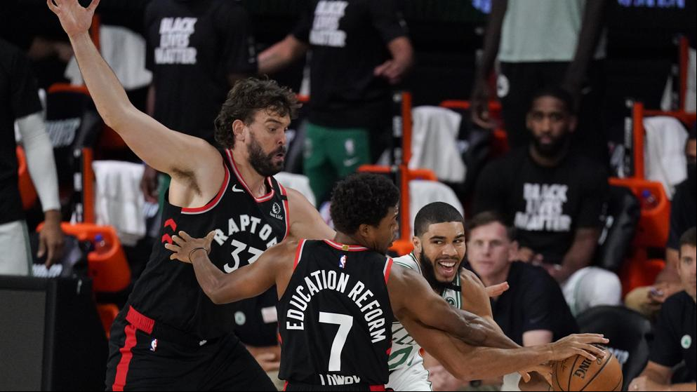 Los Raptors y los Nuggets empatan sus eliminatorias ante los Celtics y los Clippers