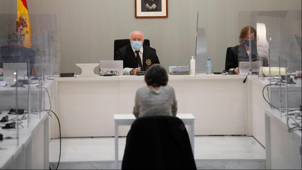 Se suspende el juicio contra la exjefa de ETA ‘Anboto’ por el fallecimiento de un familiar de un abogado