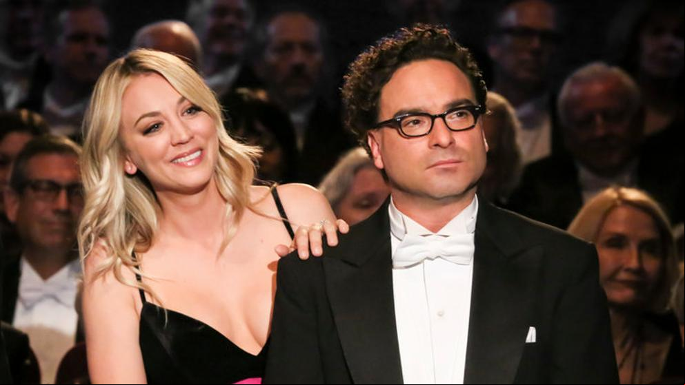 Kaley Cuoco revela cómo fue rodar las escenas íntimas con su ex Johnny Galecki tras la ruptura